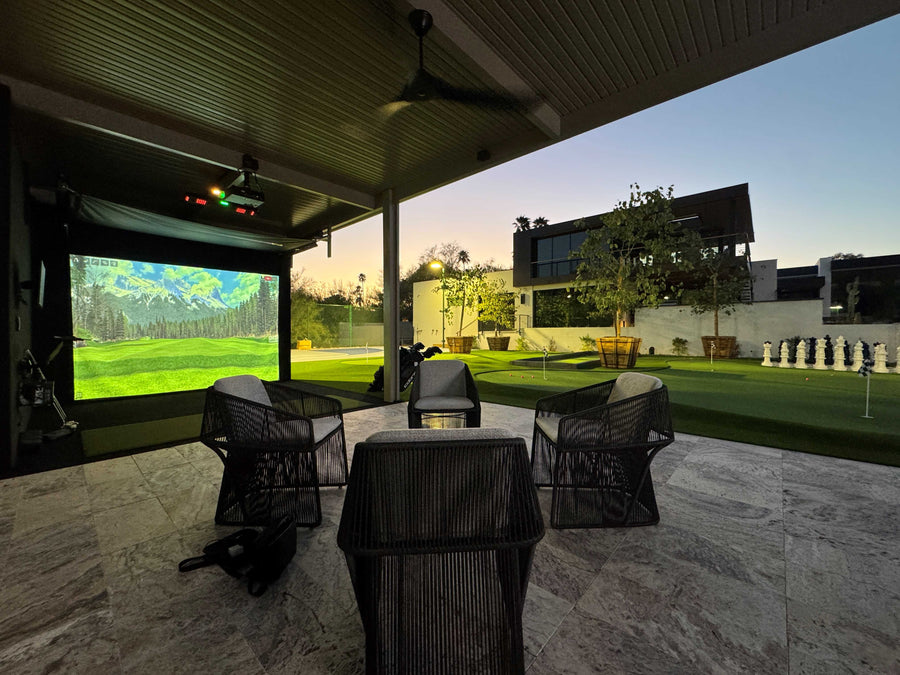 Golf simulator using an Optoma ZU407tst projector