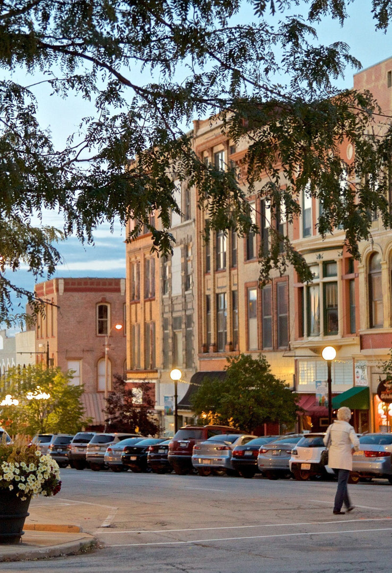BLOOMINGTON, IL