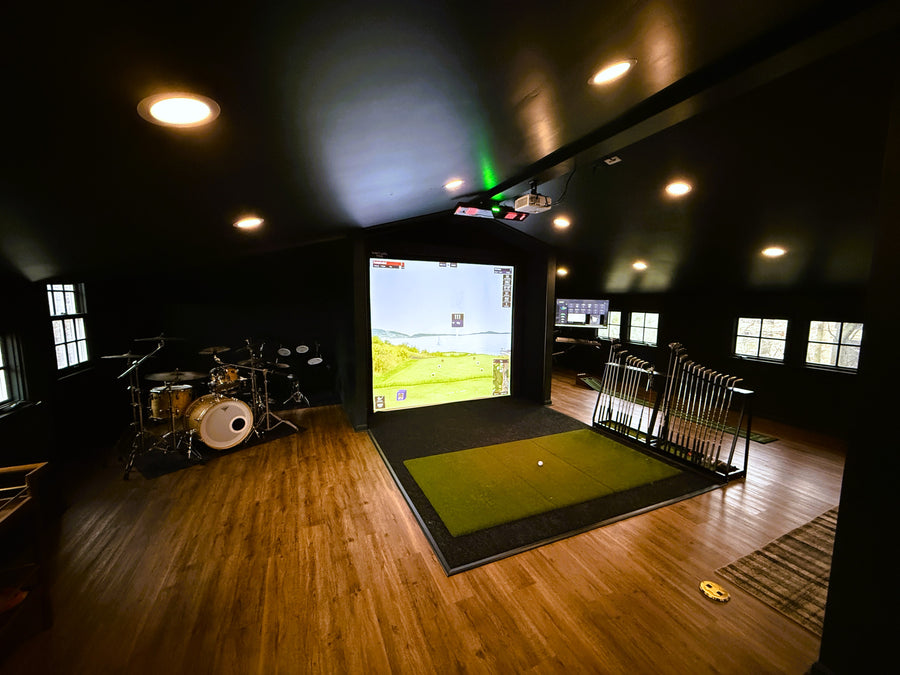 Indoor golf simulator loft space